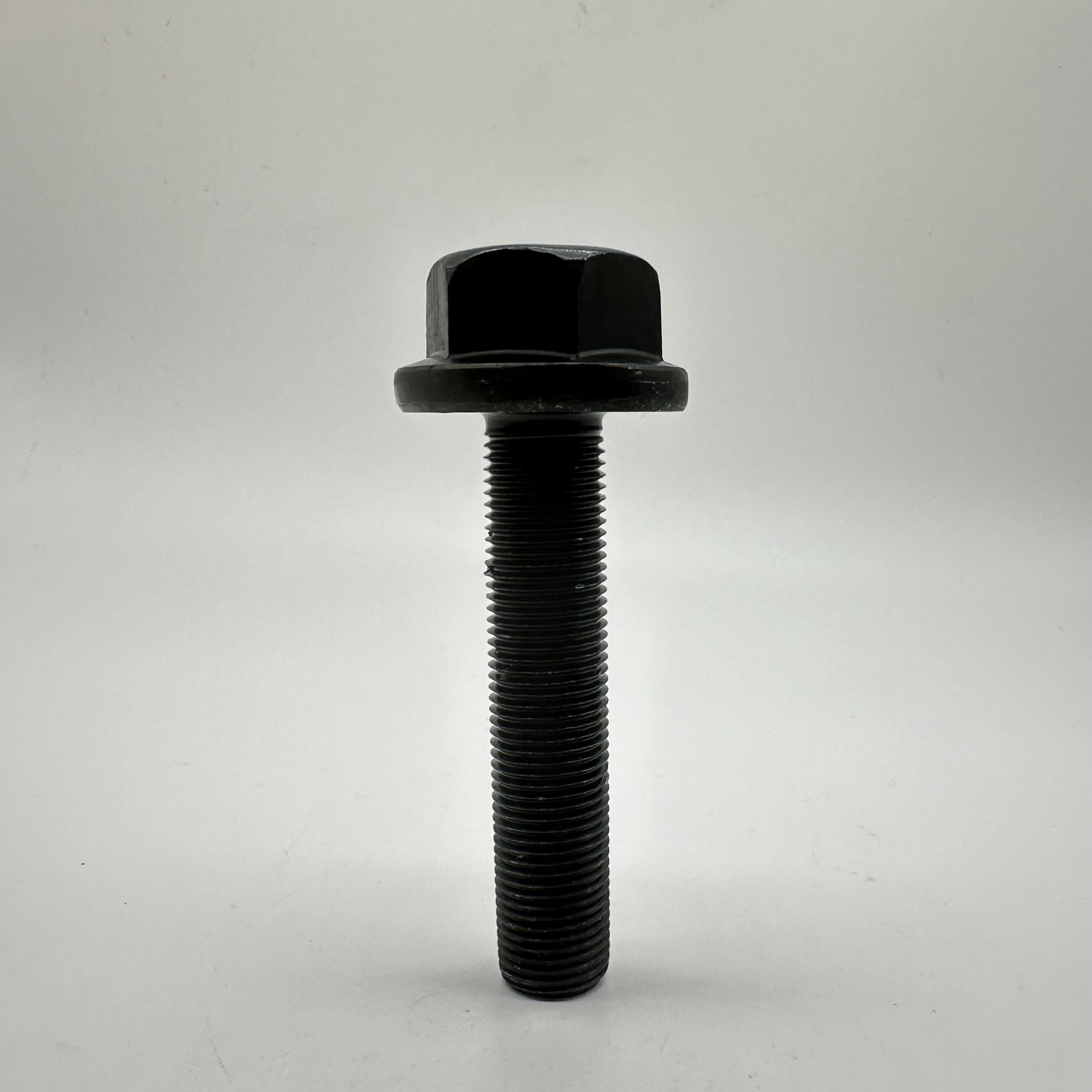 121280033 M16X1.5X77-74 (2) 121280033 M16X1.5X77-74 (2)