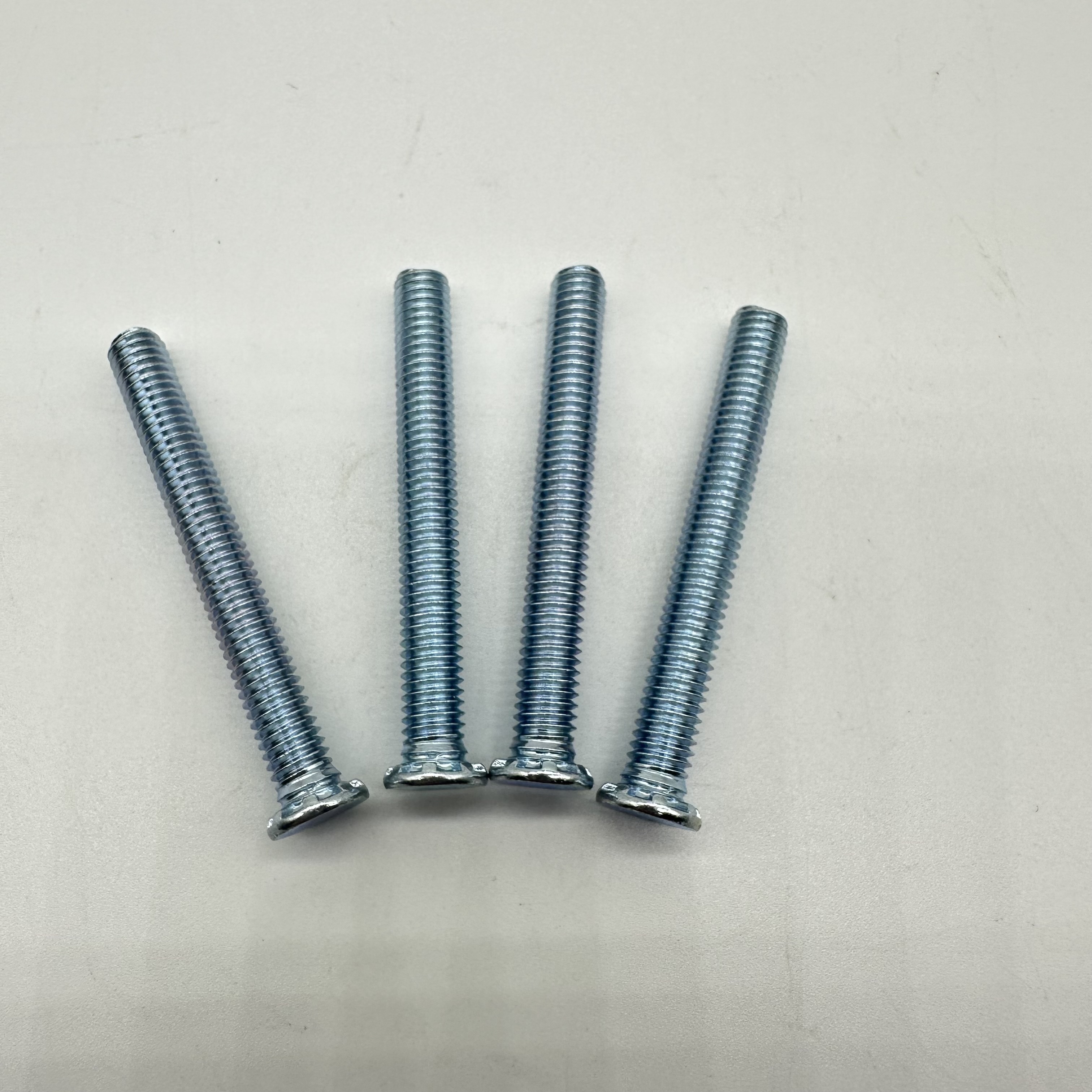 M6x50 PEM Self Clinching Stud Clinching Screw Sheet Metal Screw