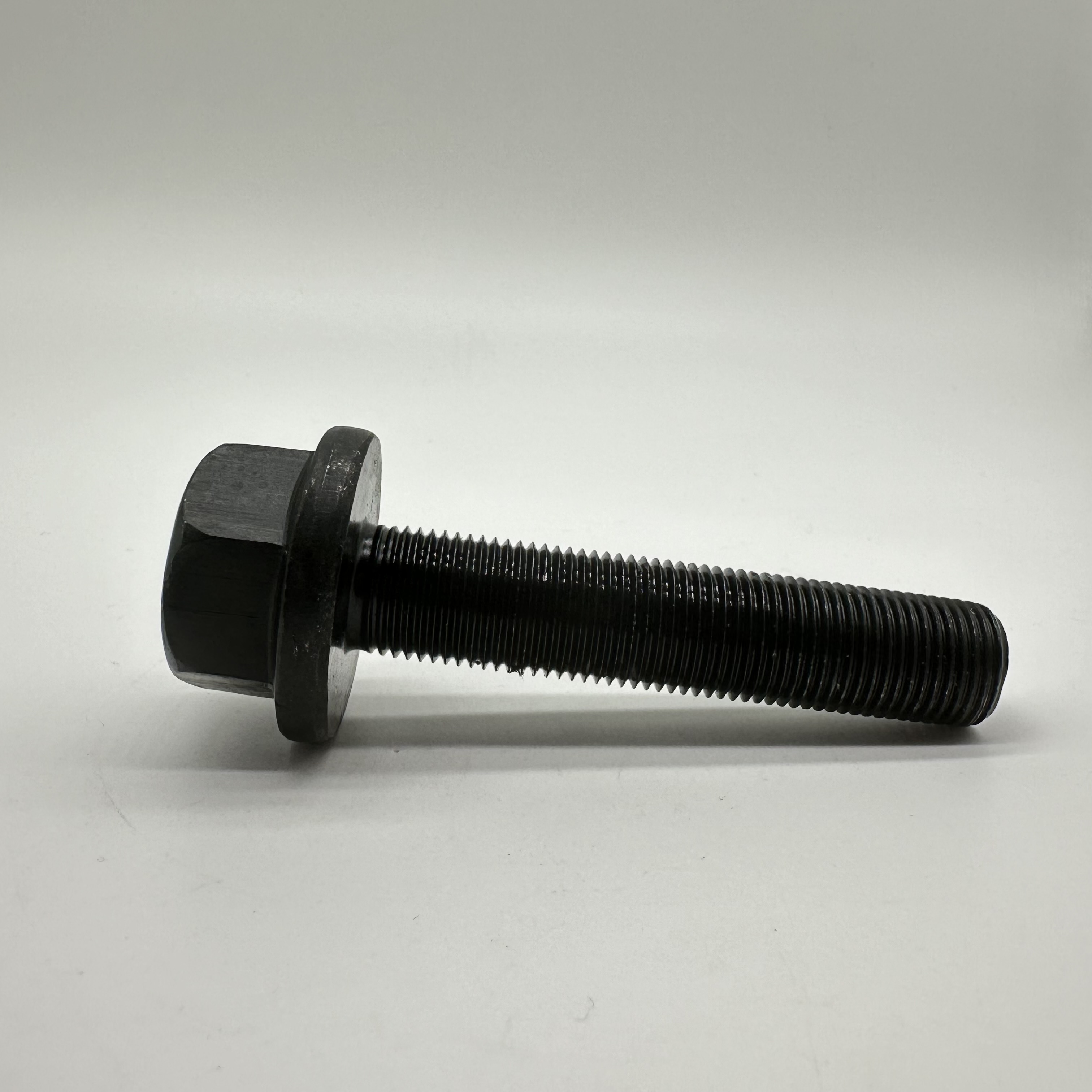 PN121280033 Hex Flange Bolt M16X1.5X77-74 Black Oxide for Automobile