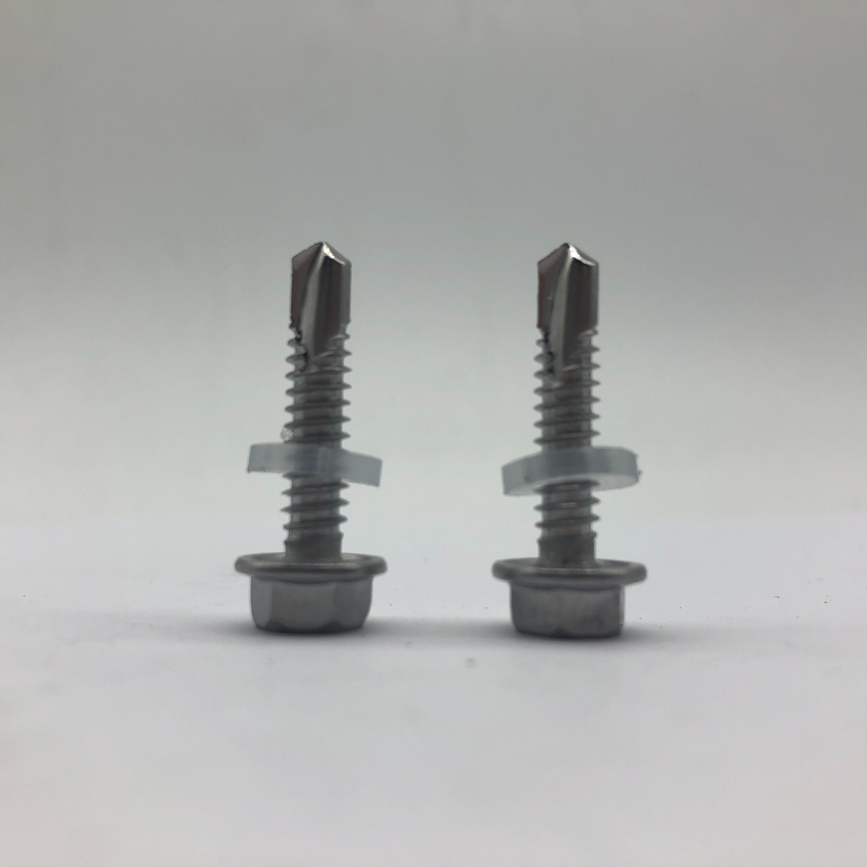 DIN7504K Ss410 Drilling Screw with Plastic Washer