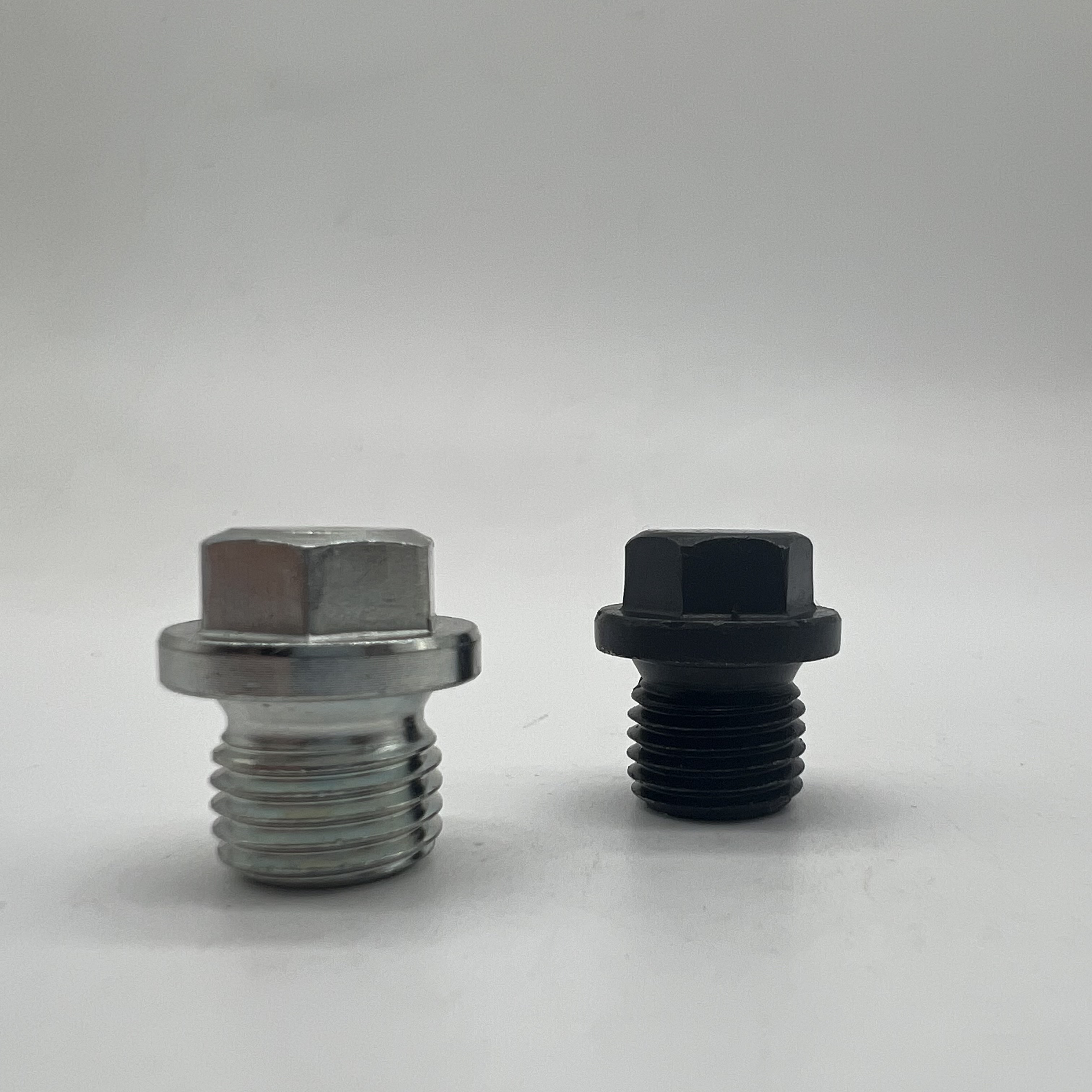 DIN910 Hex Flange Screw Plug M14x1.5x12 CNC Part Or Cold Forging Part