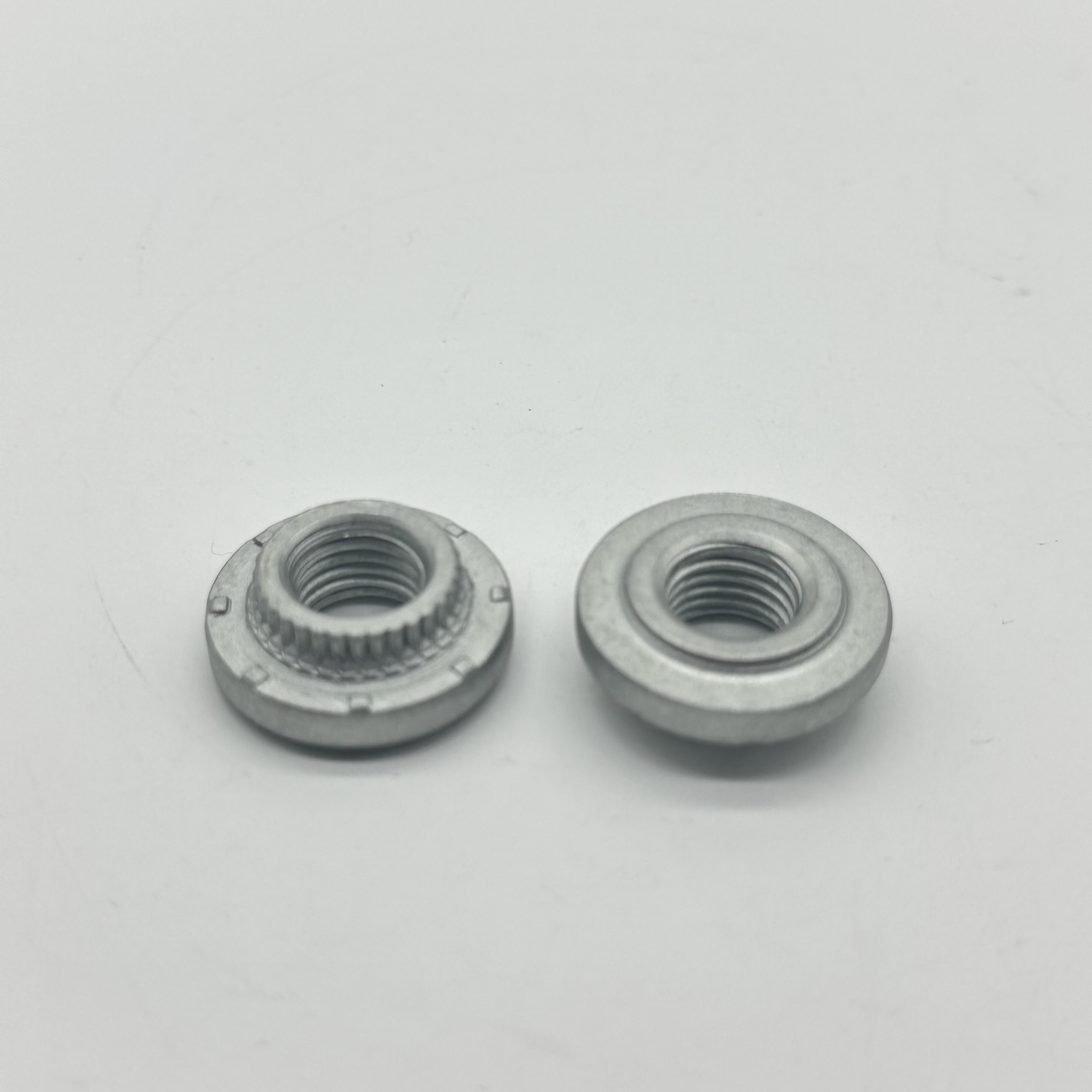 Motortraeger Einpressmutter M12 -Press Nut Cliching Nut for BMW