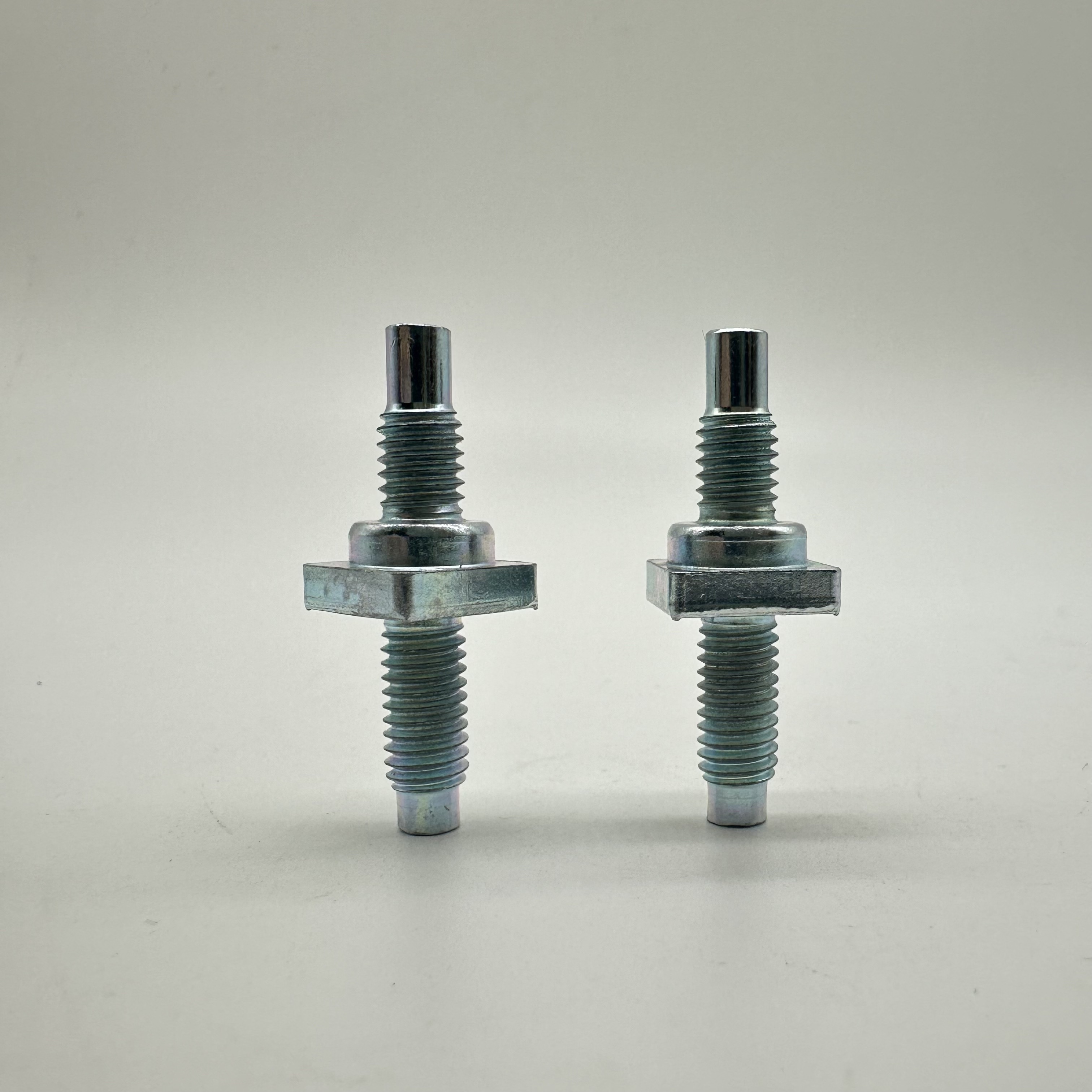 Special Bolt Special Screw Stud Screw for Electrical & Electronics Products