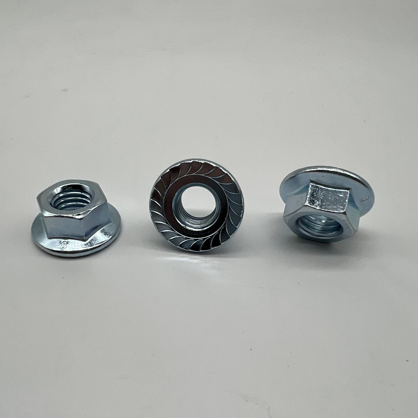 DIN6923 Flange Nut M10 with Serration Class 8