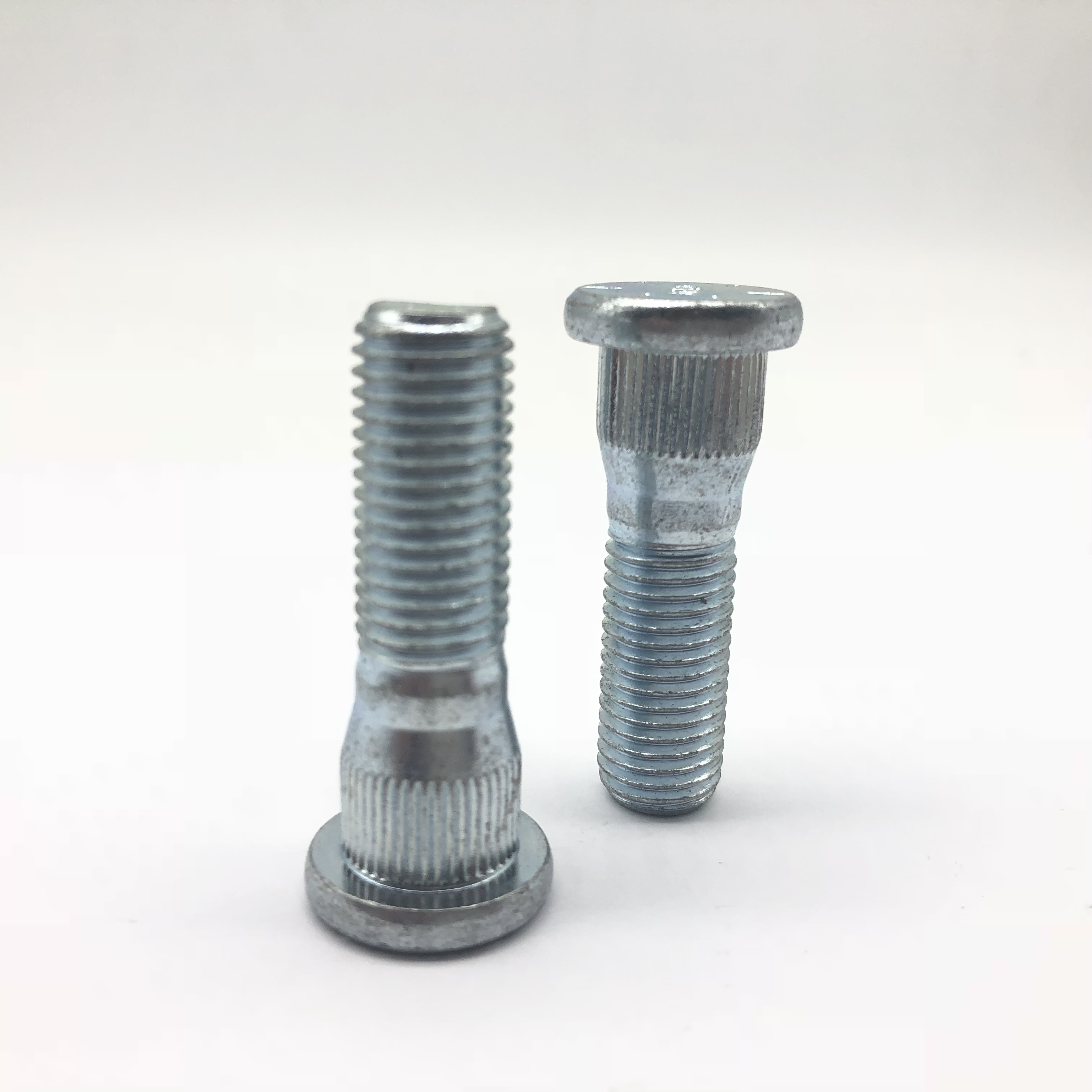 Flange Bolt Wheel Bolt Step Bolt 14X70 Middle East Market