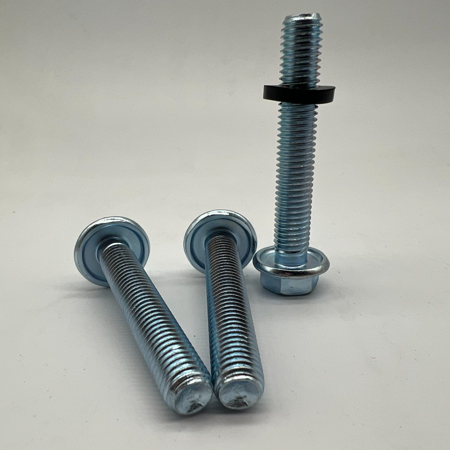 DIN6921 Hex Flange Bolt M10X60 Bolt for Silos