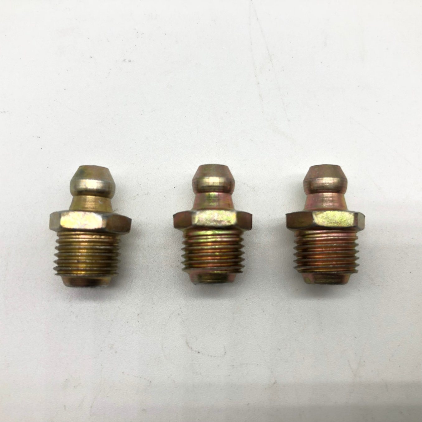 DIN71412 Straight Grease Nipple Fitting 1/4-Unf yellow zinc
