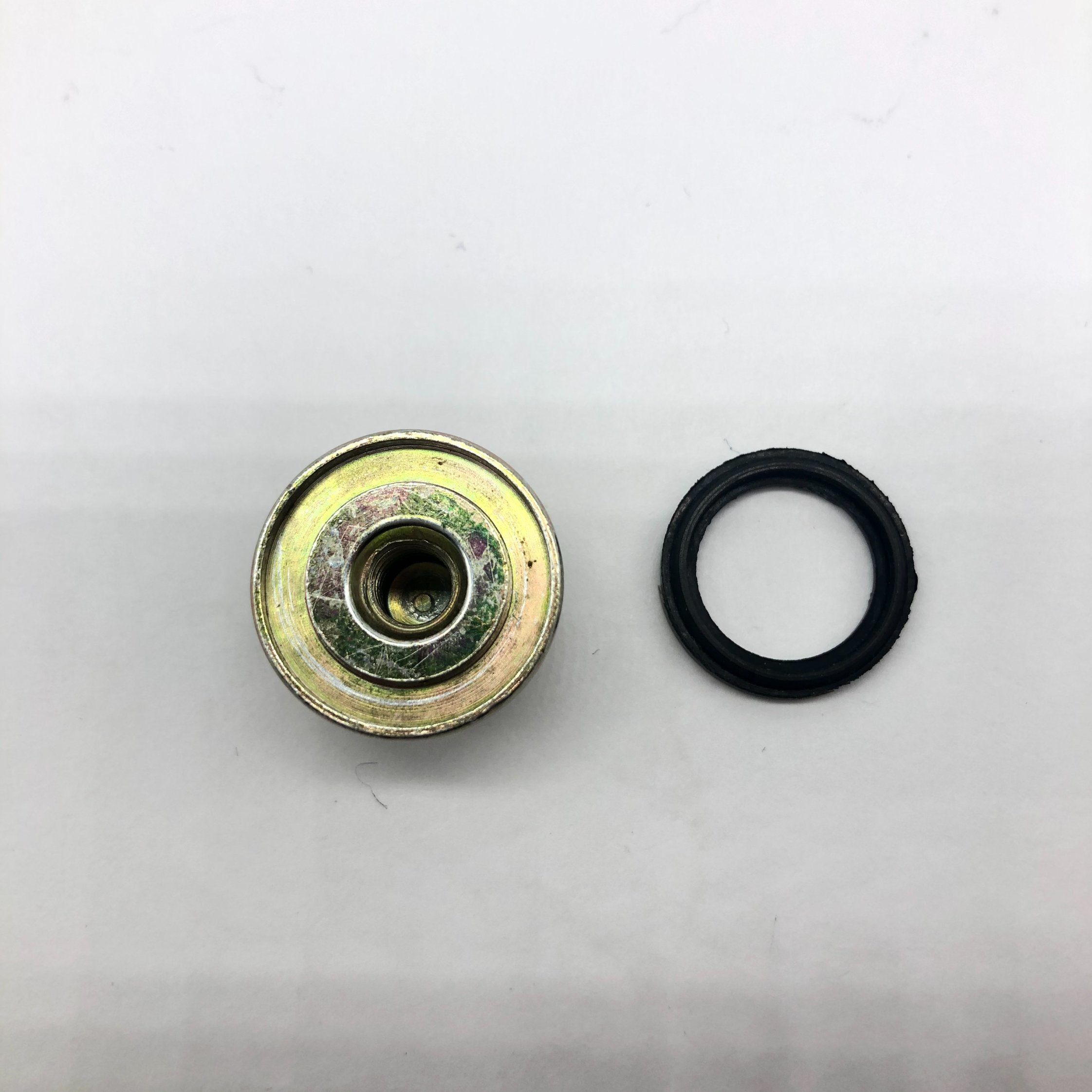 M6 Cylinder Head Nut Assemble Rubber Washer for Sealing Fuel