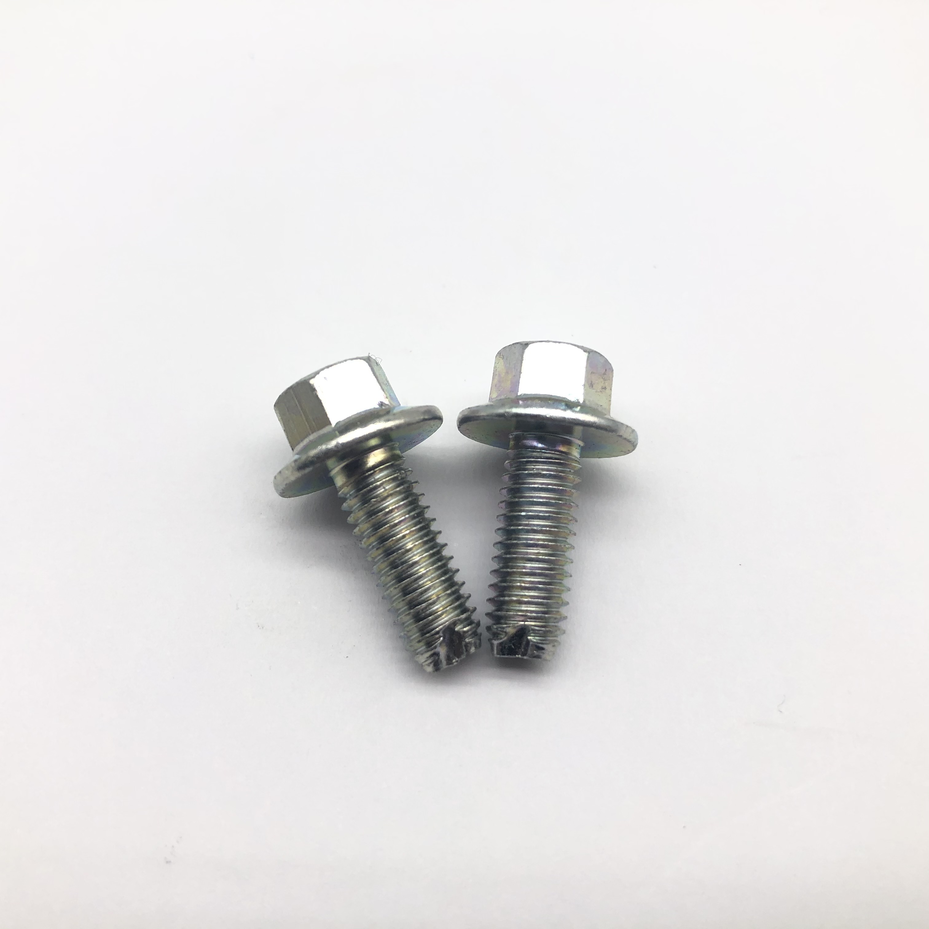 Hexagon Flange Removing Scraps Bolts Flange Screw M6X16