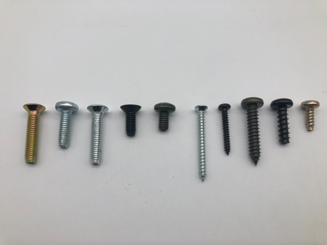 DIN7981 Phillips Flat Head Self Tapping Screws with Yellow Zinc