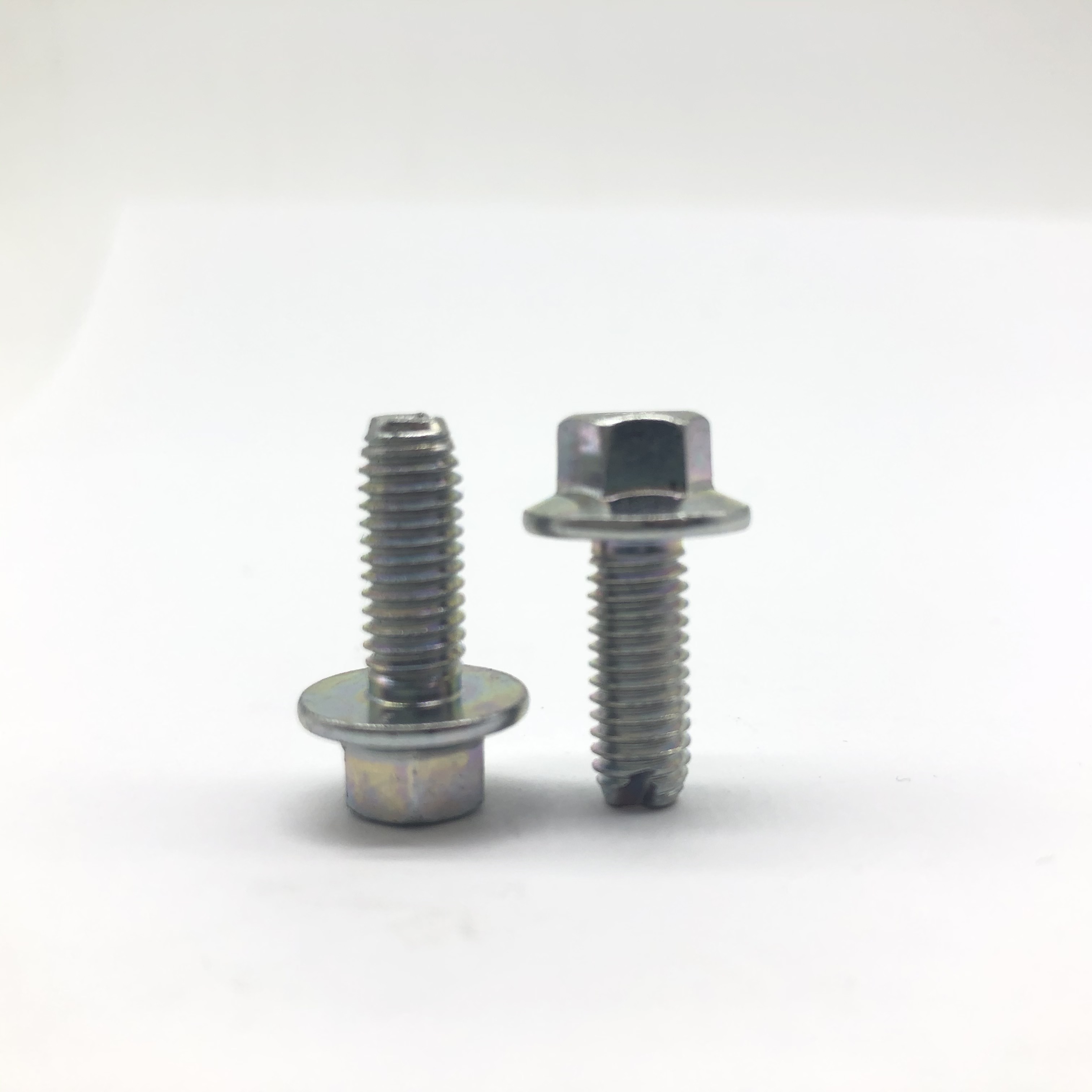 Hexagon Flange Removing Scraps Bolts Flange Screw M6X16