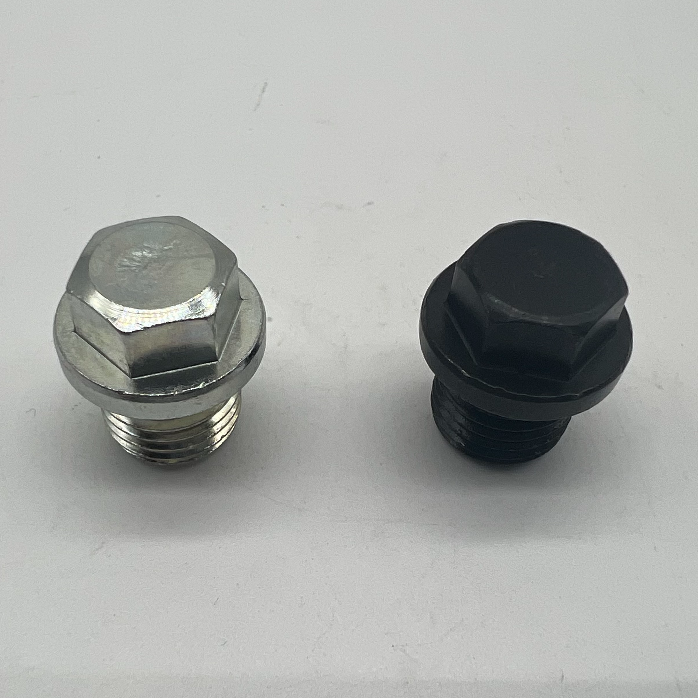 DIN910 Hex Flange Screw Plug M14x1.5x12 CNC Part Or Cold Forging Part