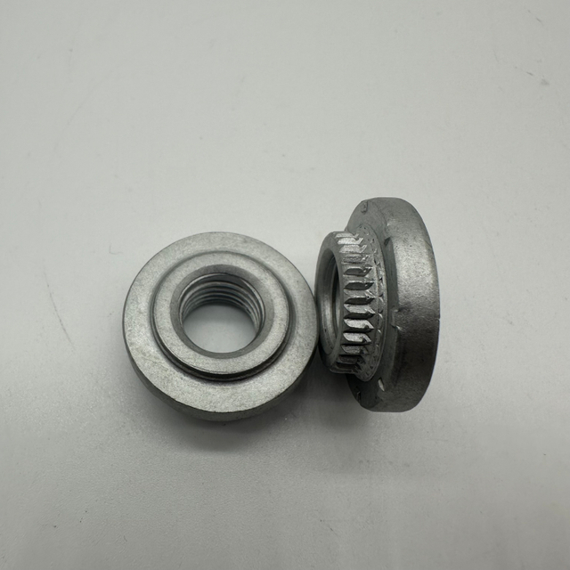 Motortraeger Einpressmutter M12 -Press Nut Cliching Nut for BMW