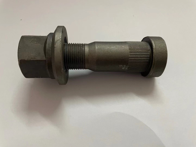 Wheel Hub Bolt and Nut for Trucks
