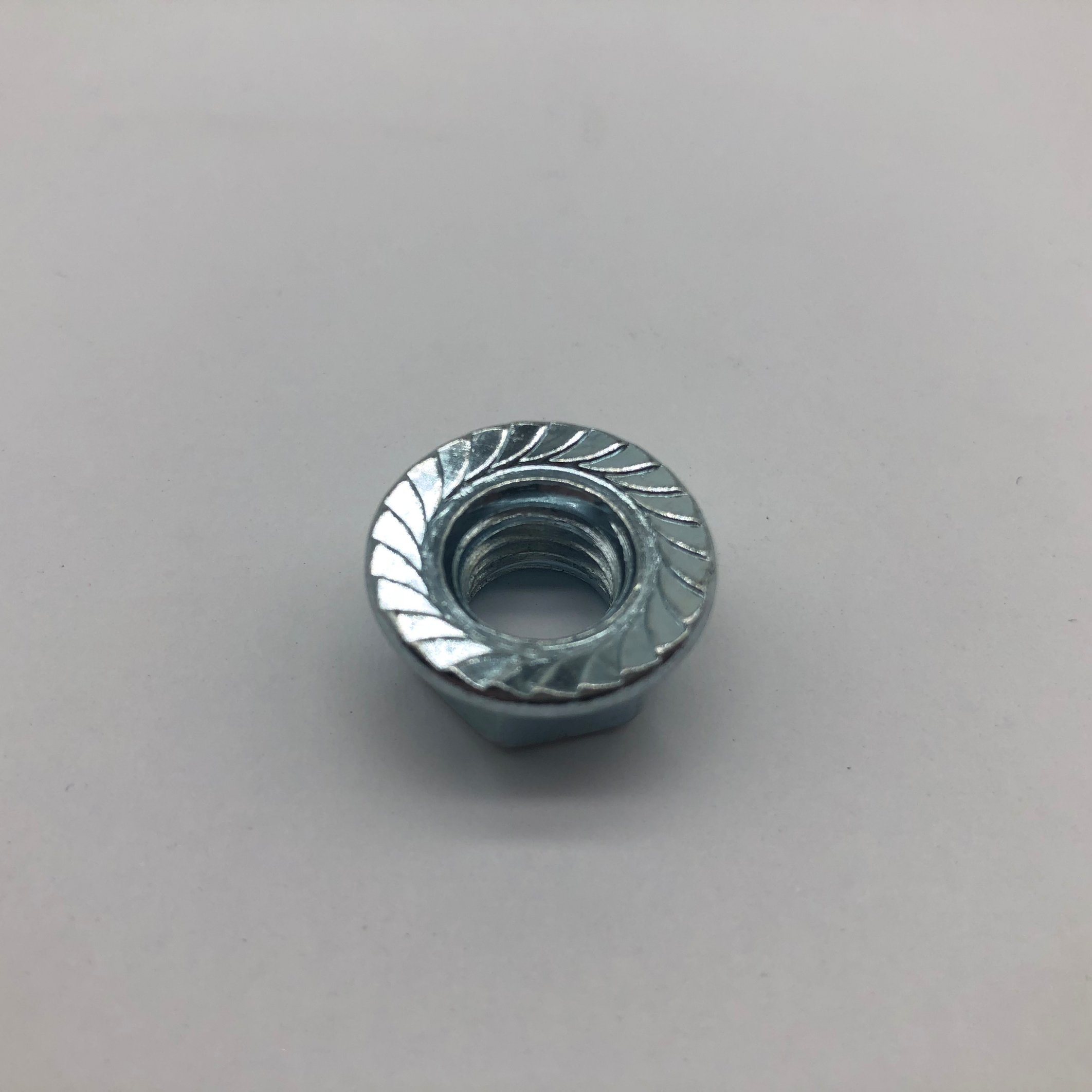 DIN6923 Flange Hex Nut Flange Nut with Serration