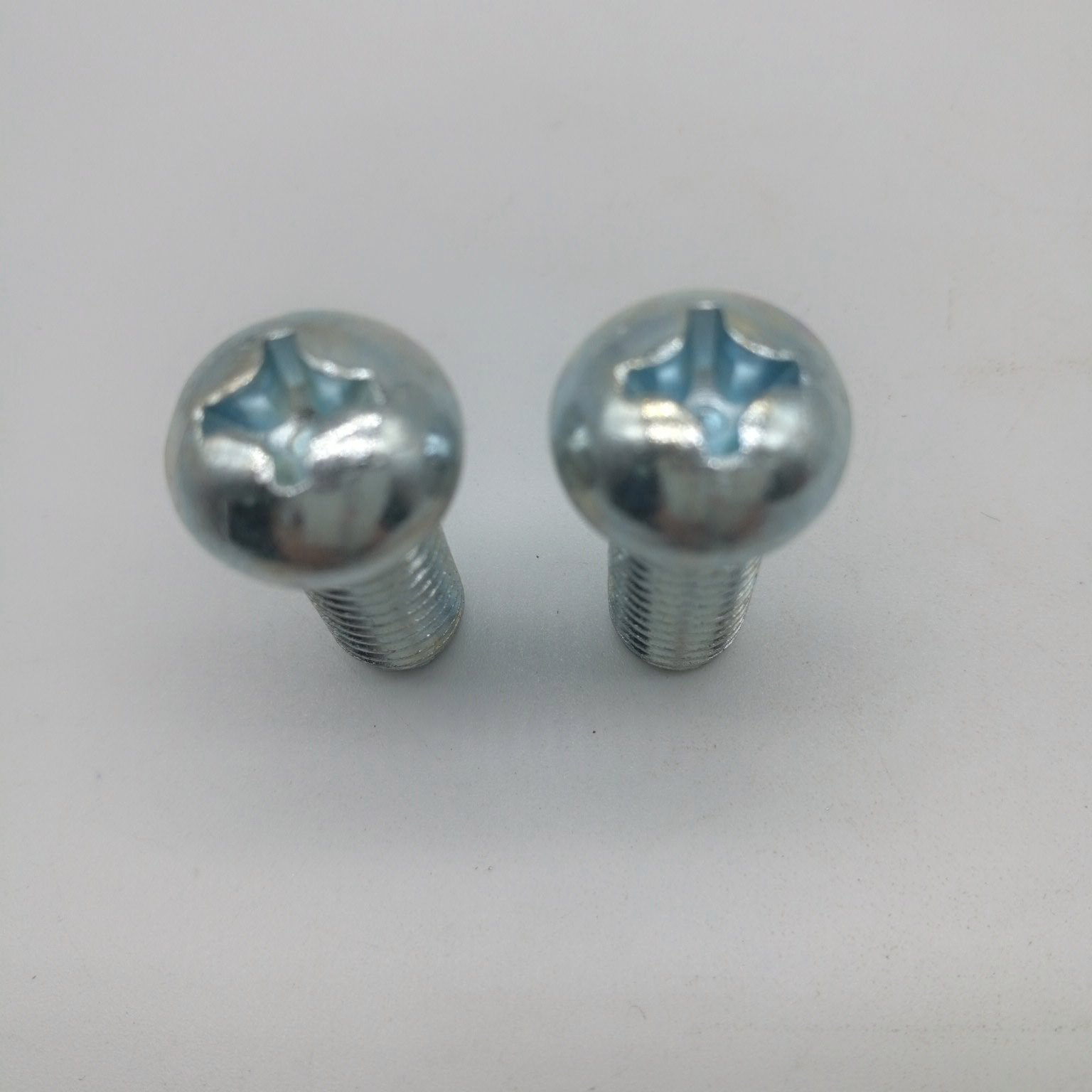 DIN7985 Cross Recessed Mushroom Head Machine Screw